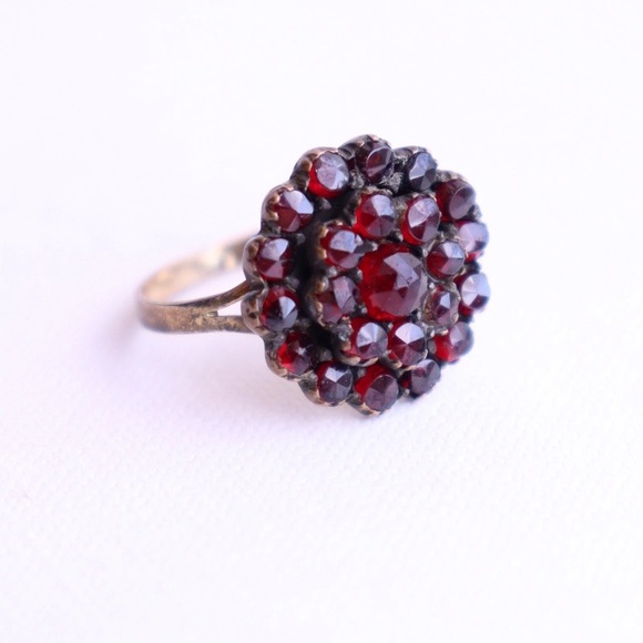 Antique 14k Gold & Silver-Topped Bohemian Garnet Cluster Ring - Picture 4 of 11